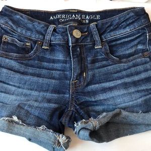 Shorts: American eagle denim shorts